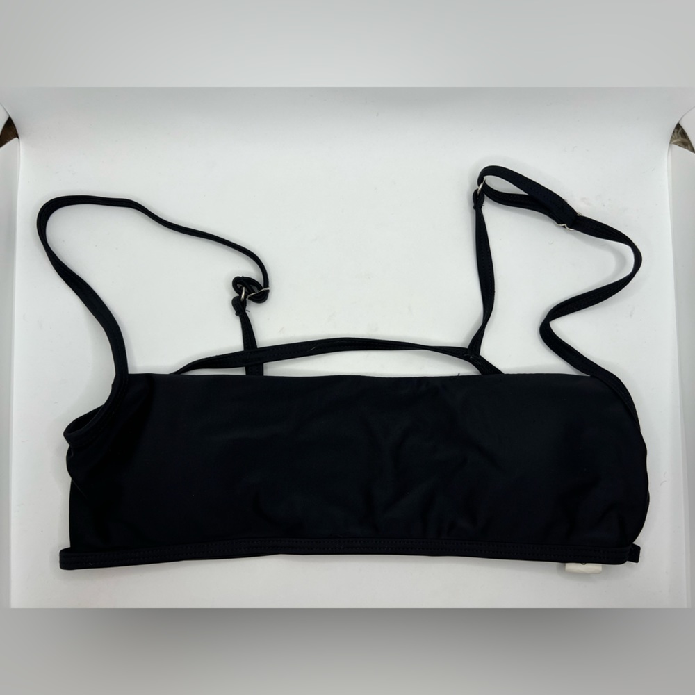 Boys + arrows. Like new. Black. Size XS.